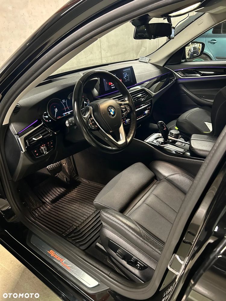 BMW Seria 5 520d xDrive Sport Line sport - 7