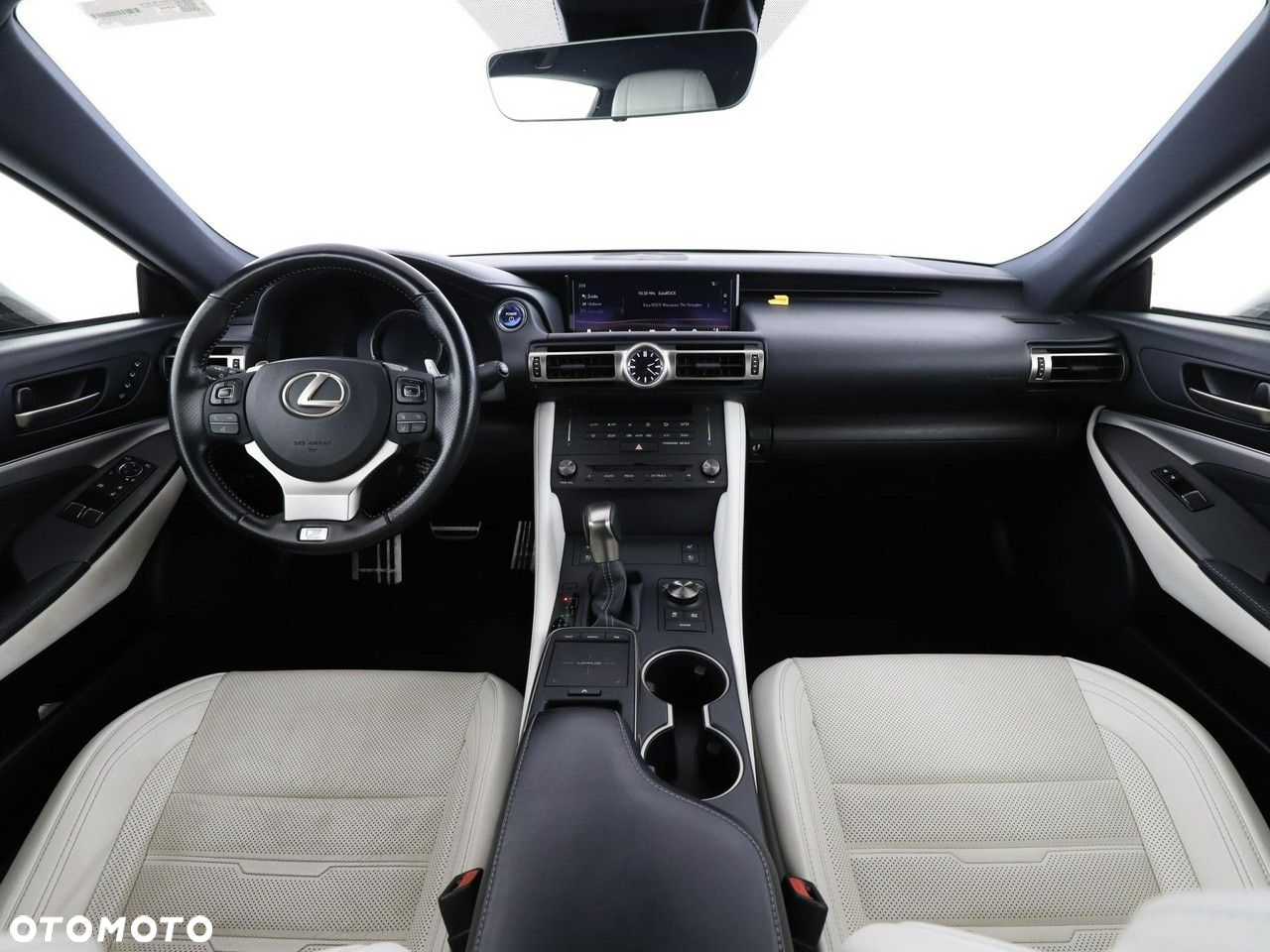 Lexus RC 300h F Sport - 15