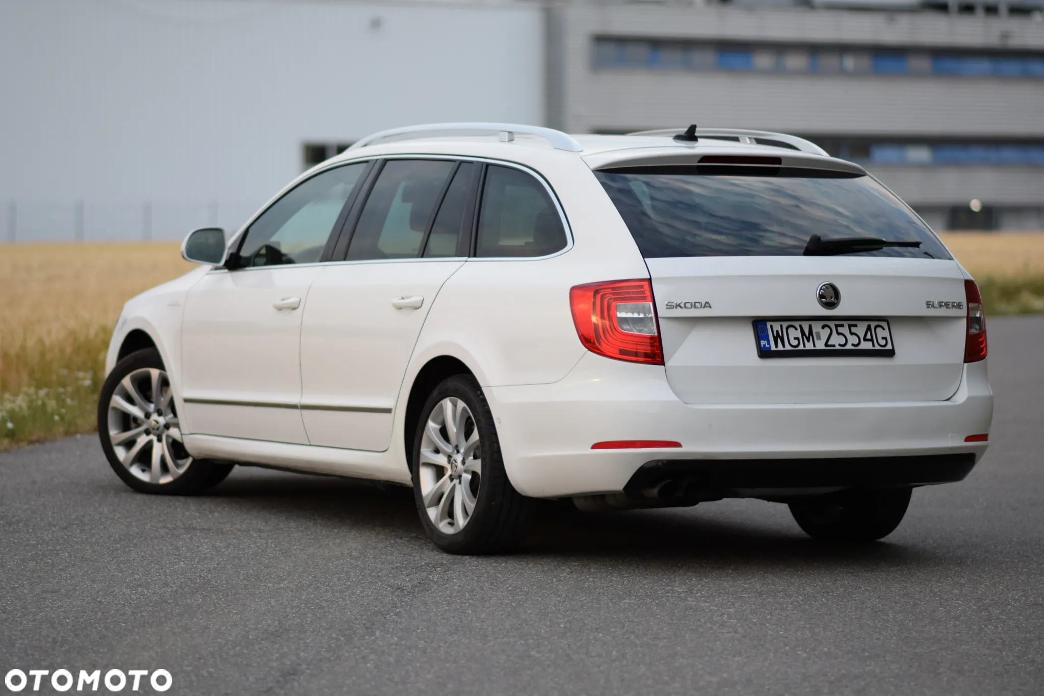 Skoda Superb 1.8 TSI Platinum DSG - 9
