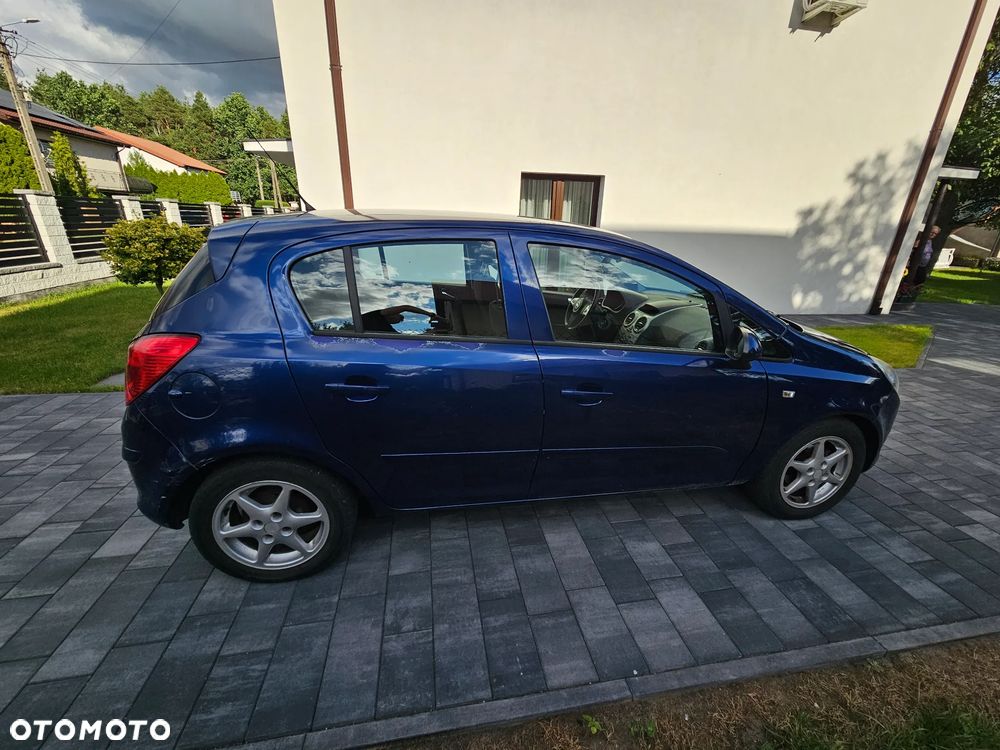 Opel Corsa 1.2 16V Enjoy - 8