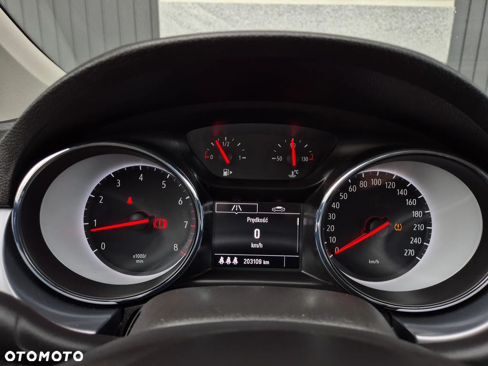 Opel Astra 1.4 T Enjoy - 8