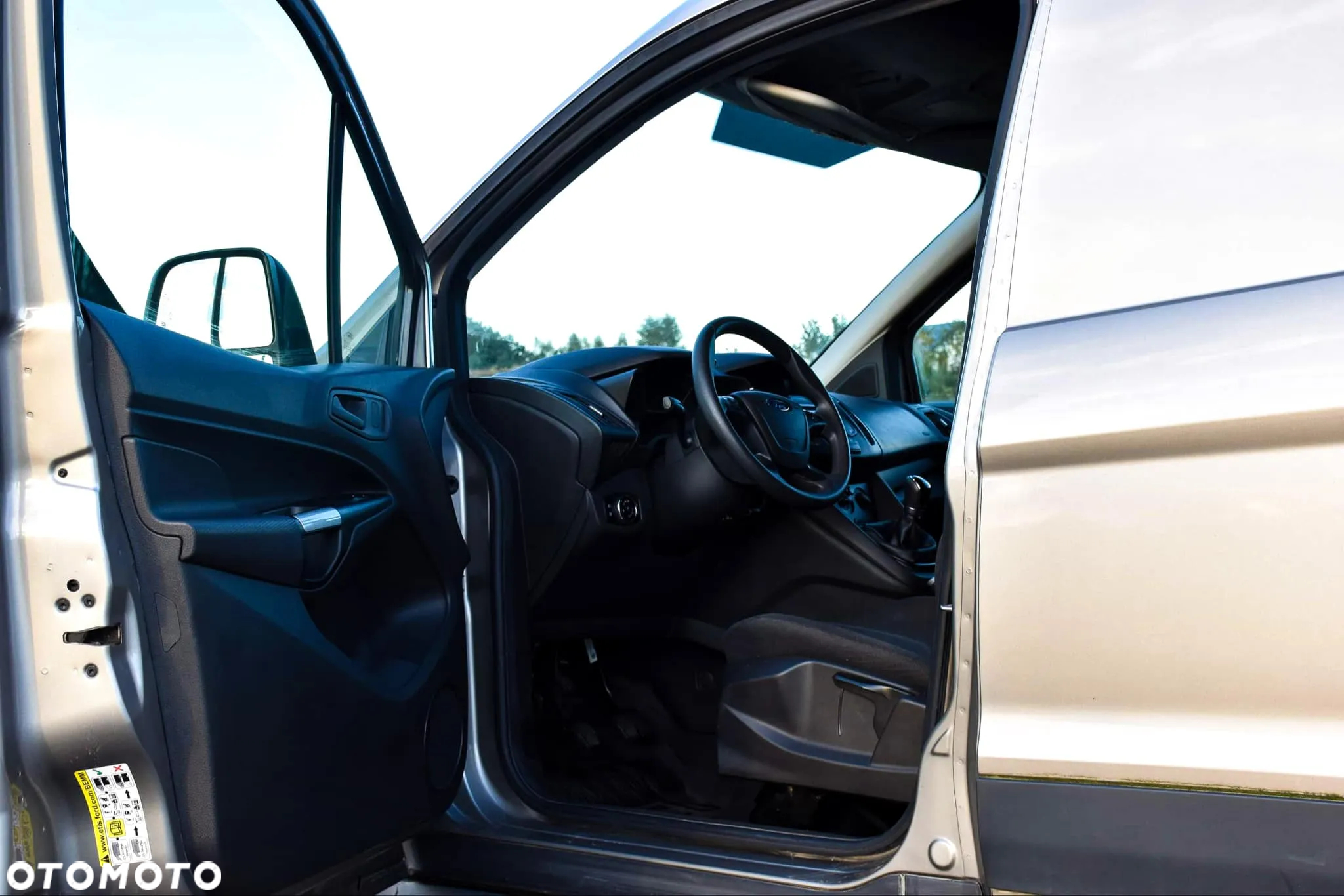 Ford Transit Connect - 12