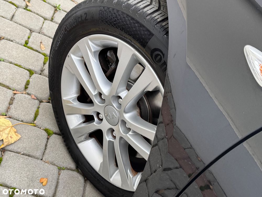 Kia Ceed - 15