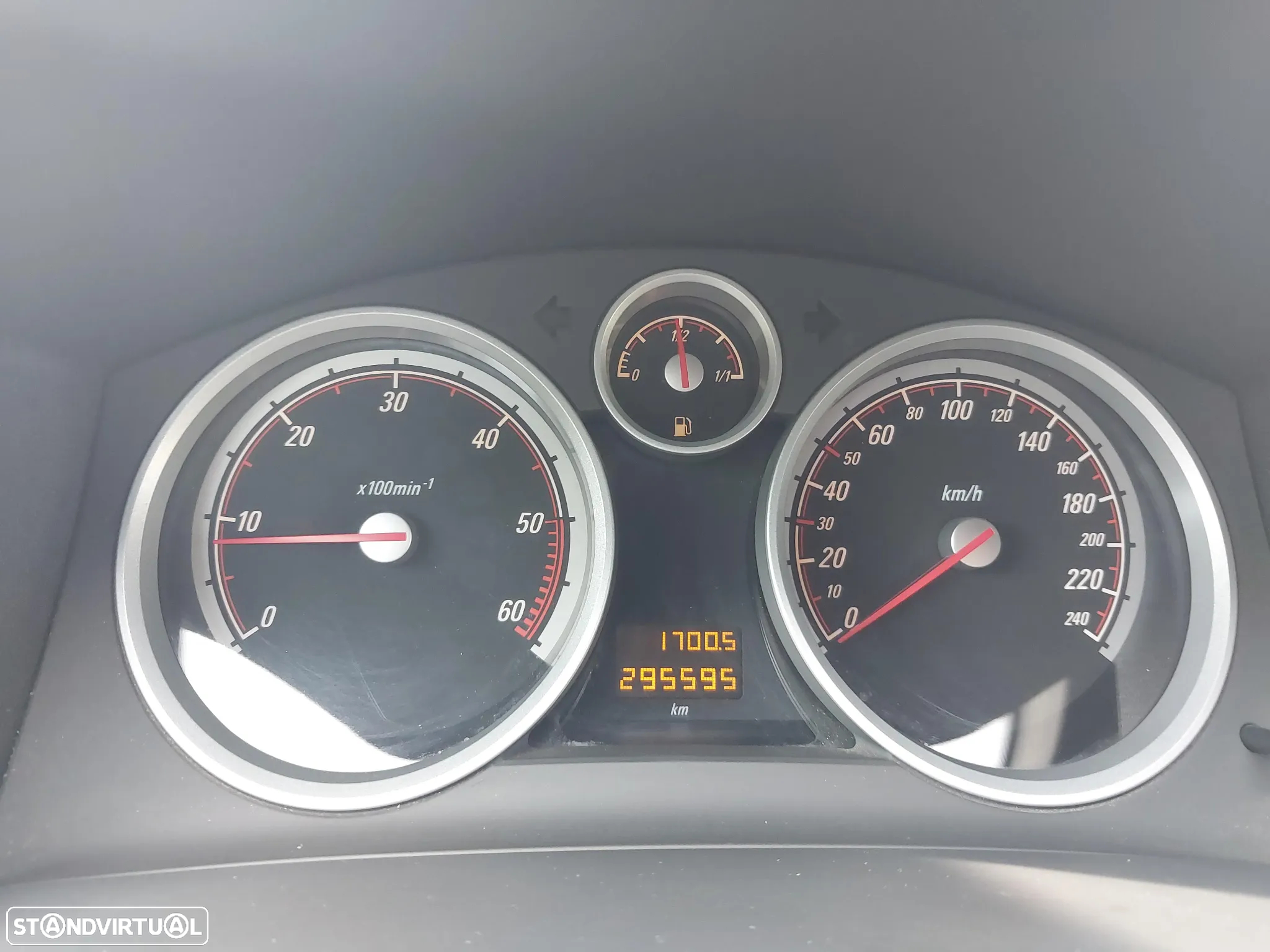 Opel Astra GTC 1.3 CDTi - 3