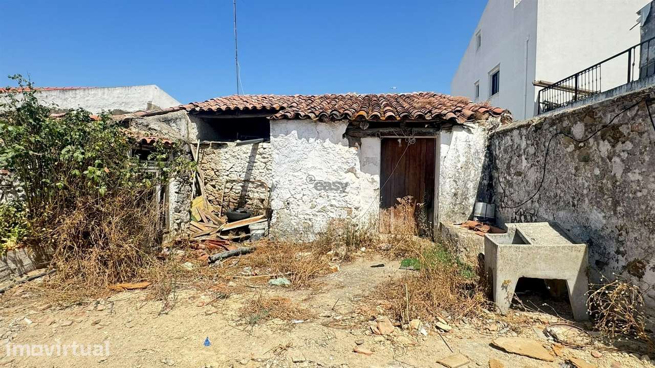 Casa Tipicamente Alentejana no Centro de Castro Verde - Grande imagem: 4/22