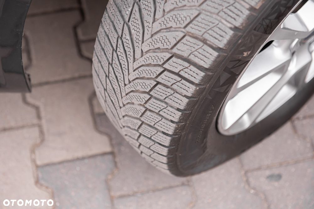 Lancia Voyager 3.6 Platinum - 34