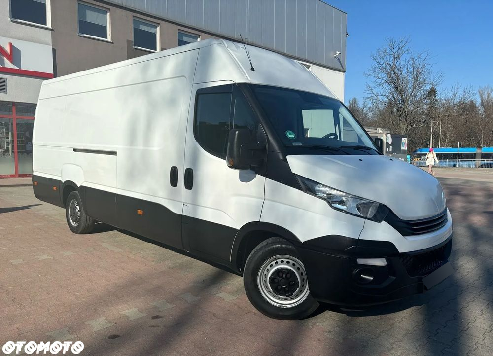Iveco DAILI - 4