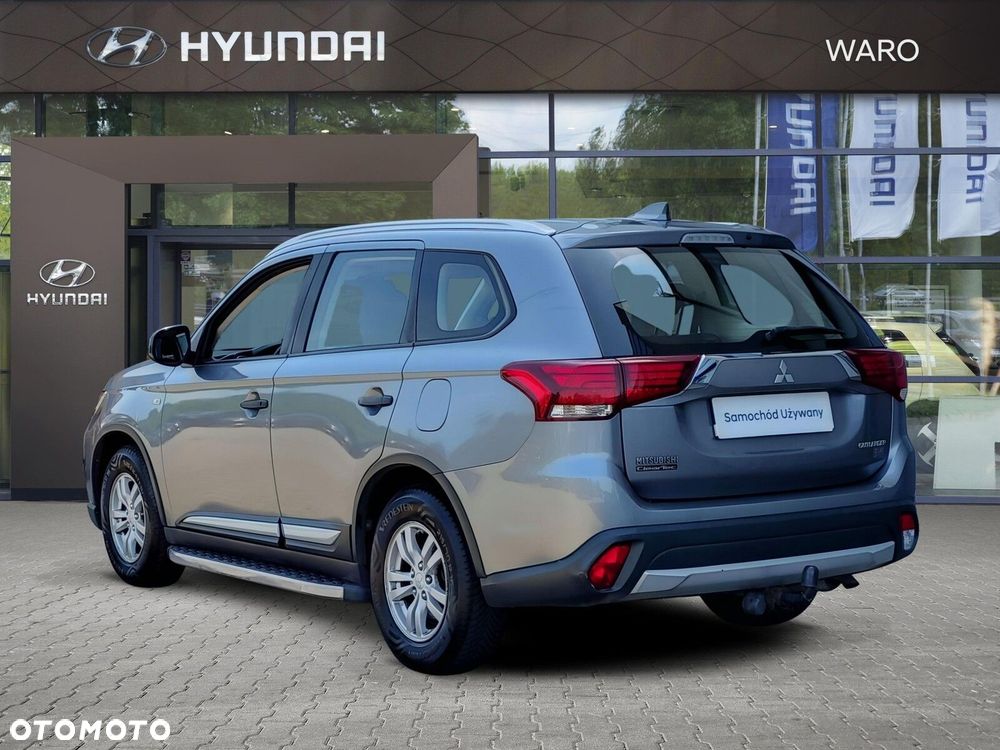 Mitsubishi Outlander 2.0 City Style 2WD - 4