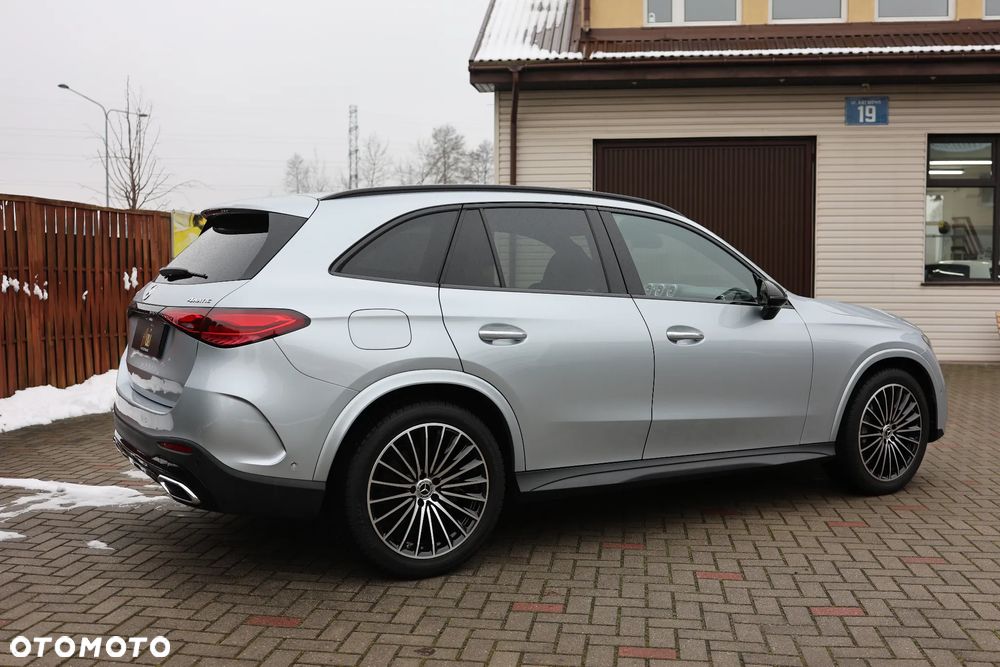 Mercedes-Benz GLC 300 mHEV 4-Matic AMG Line - 24