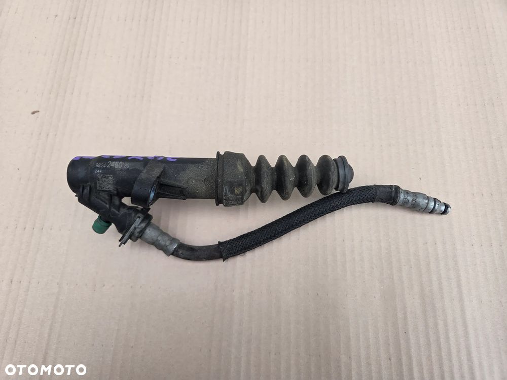 Pompa sprzęgła wysprzęglik Peugeot 208  II  9824245080 - 1
