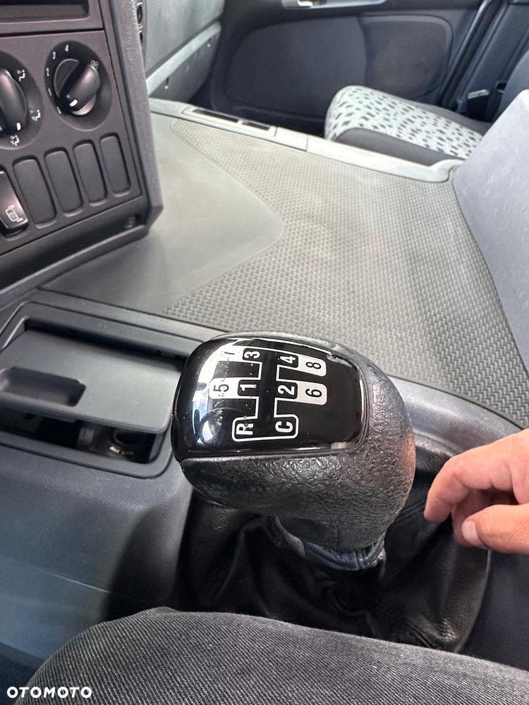 Scania P340  Wywrotka  + żuraw - 19