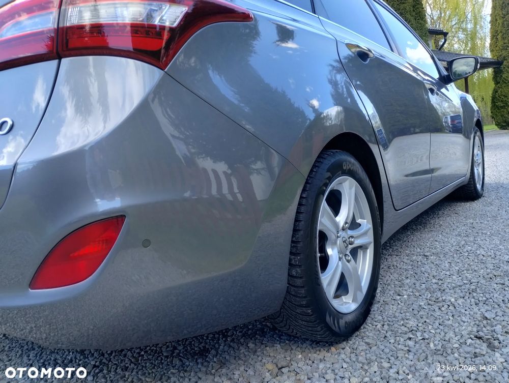 Hyundai i30 1.6 CRDi Fifa World Cup Edition - 15