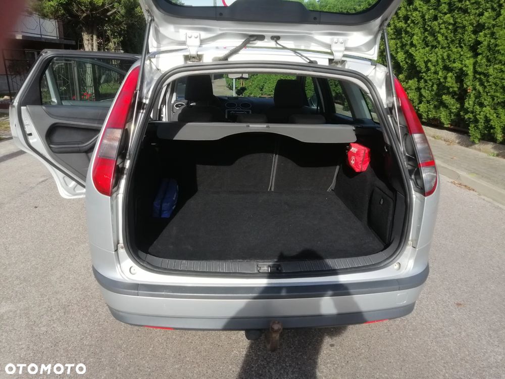 Ford Focus 1.6 TDCi Ambiente - 11