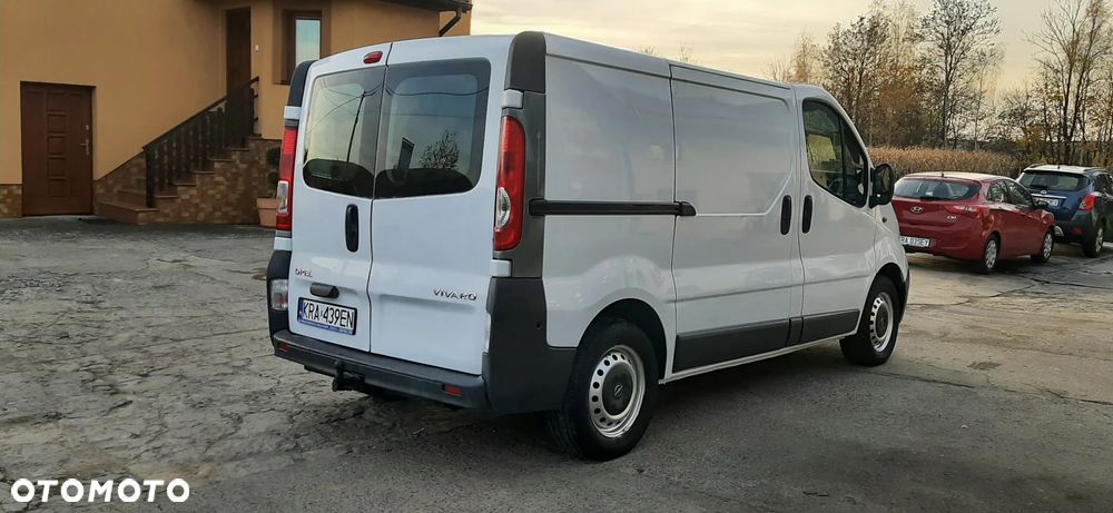 Opel Vivaro - 4