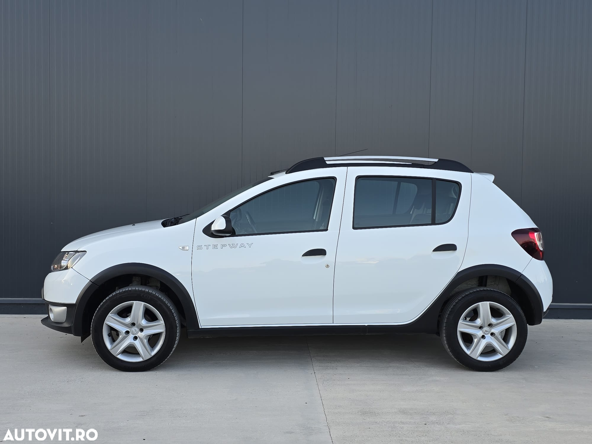 Dacia Sandero Stepway dCi 90 S&S Ambiance - 11