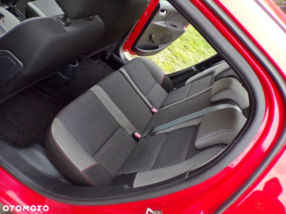 Peugeot 207 95 VTi Tendance - 23