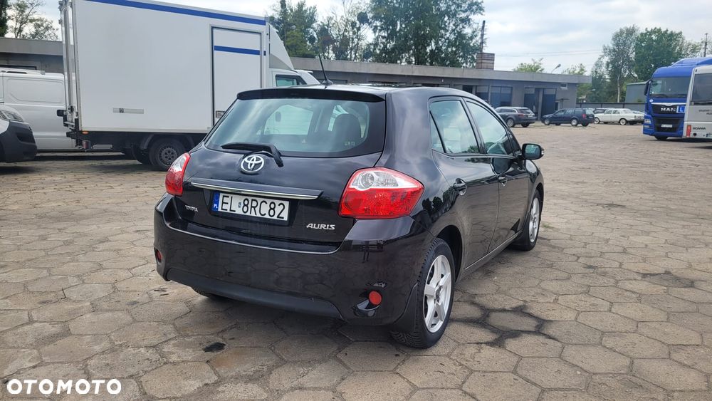Toyota Auris 1.4 D-4D Premium MM - 18