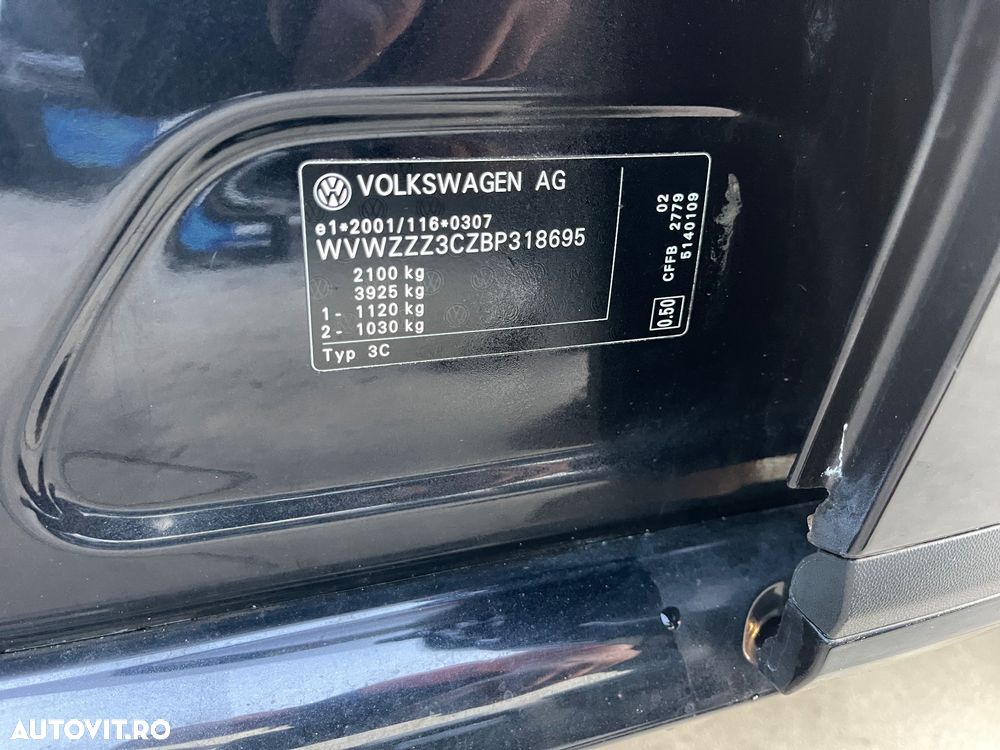 Volkswagen Passat 2.0 TDI BlueMotion Tehnology Comfortline - 40