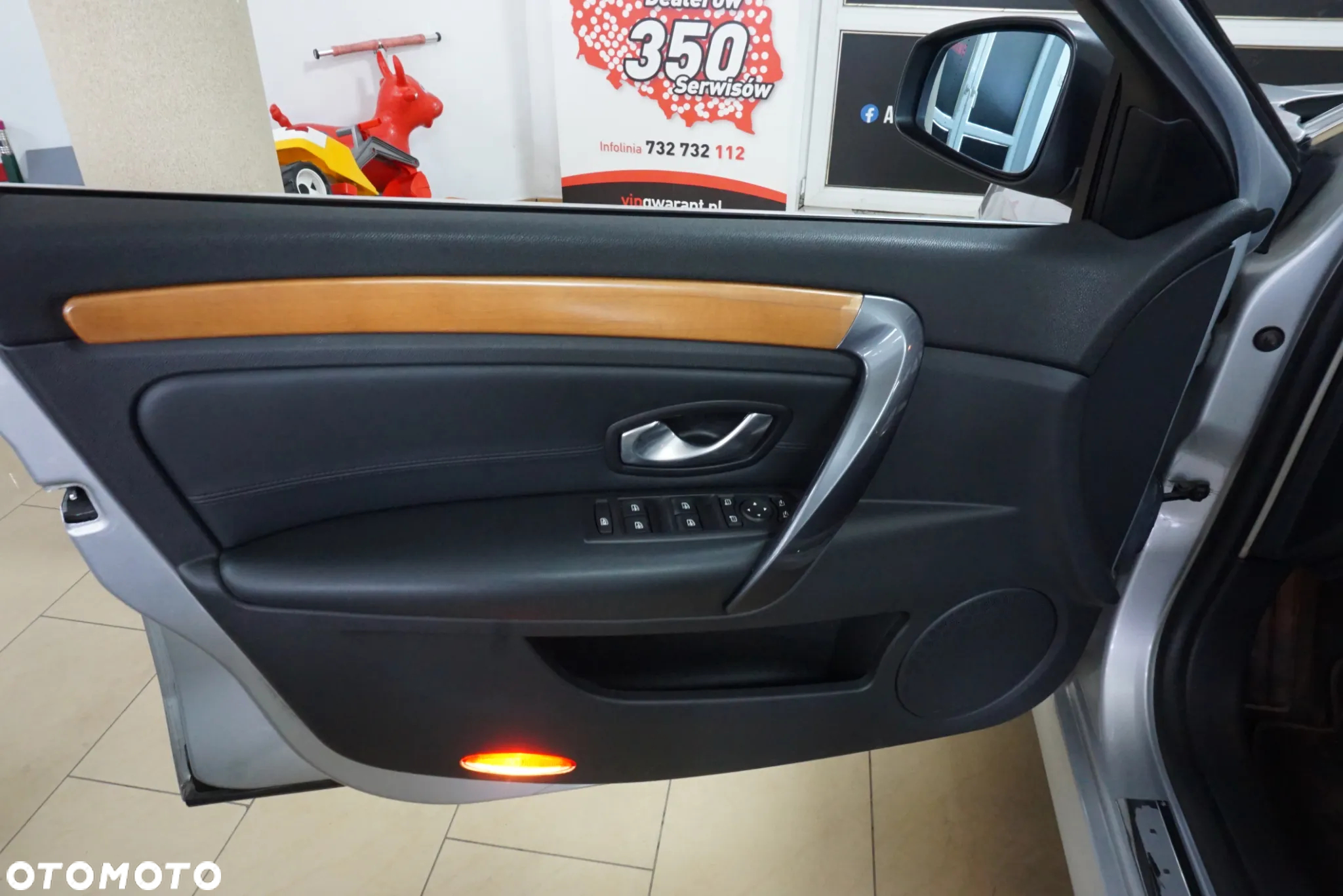 Renault Laguna 2.0 16V Turbo Initiale - 25