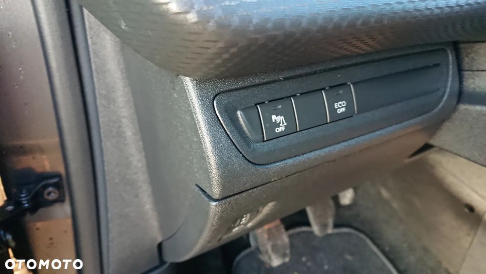 Peugeot 208 - 3