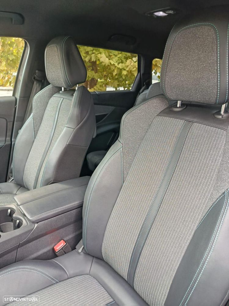 Peugeot 5008 PureTech 130 EAT8 Stop & Start Allure Pack - 7