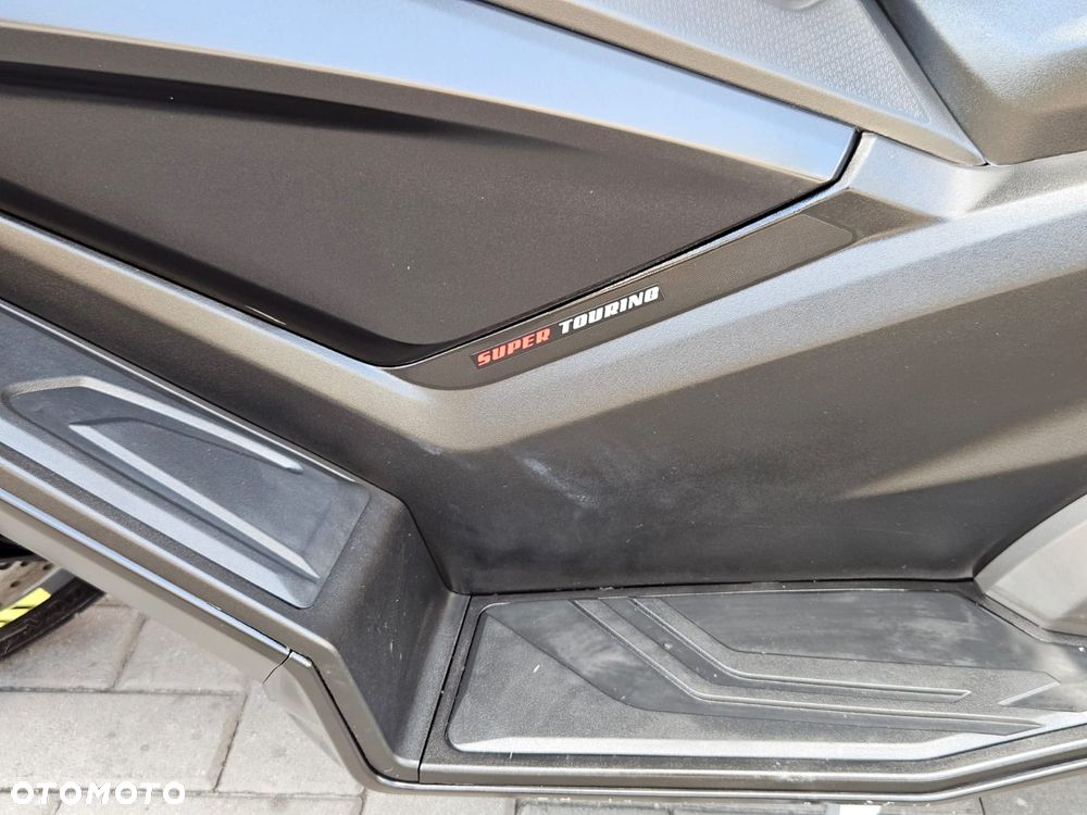 Kymco AK 550 - 19