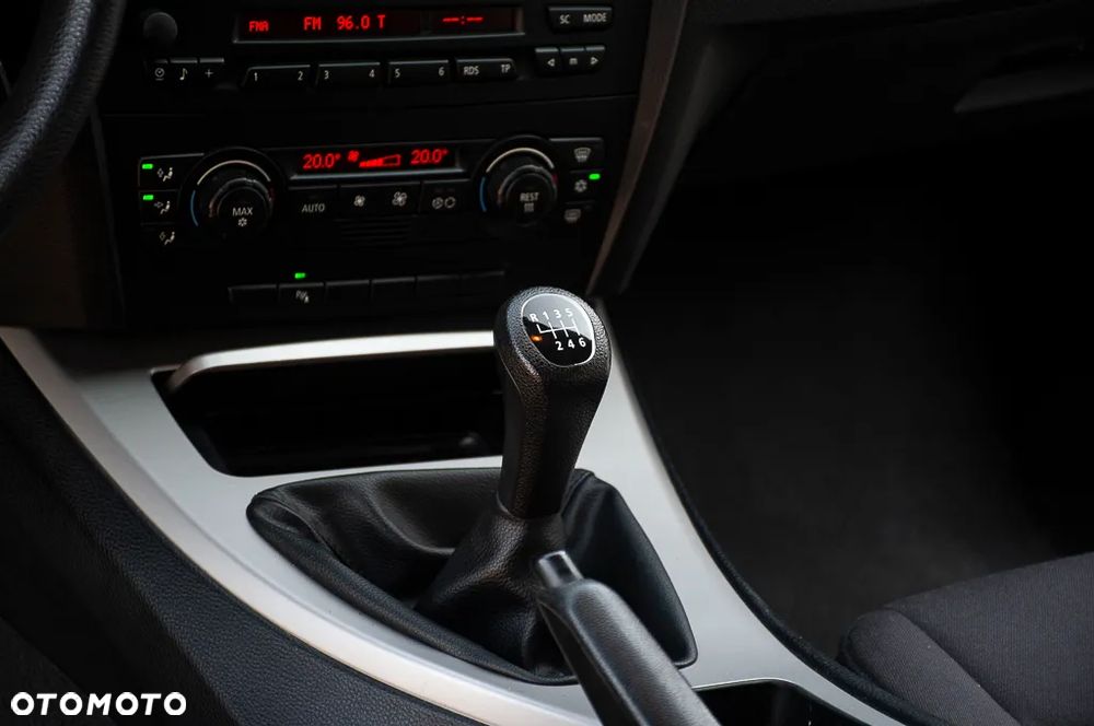 BMW Seria 3 - 34