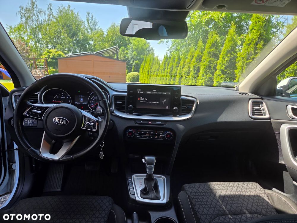 Kia Ceed 1.6 CRDi mHEV L Business Line DCT - 26