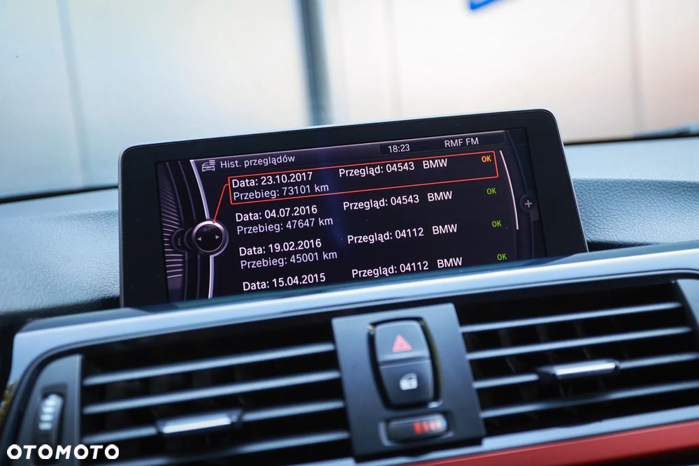 BMW Seria 3 320d DPF Edition Sport - 34