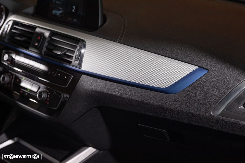 BMW 116 d Pack M - 14