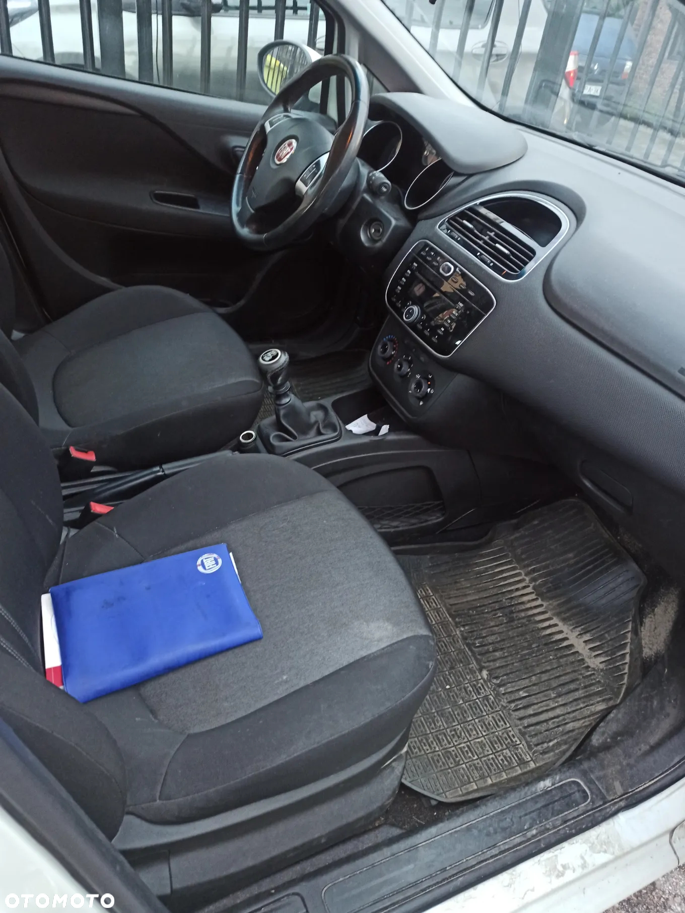 Fiat Punto 1.4 Easy S&S - 6