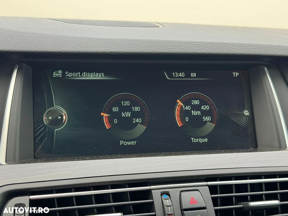 BMW Seria 5 530d xDrive AT - 31