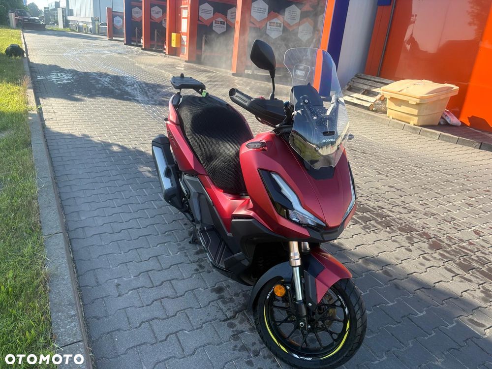 Honda ADV350 - 1