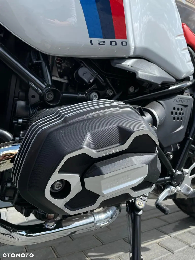 BMW R - 10