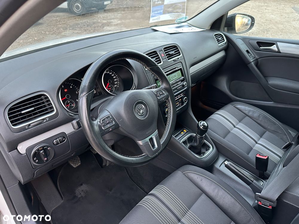 Volkswagen Golf 1.6 TDI DPF BlueMotion Technology MATCH - 14