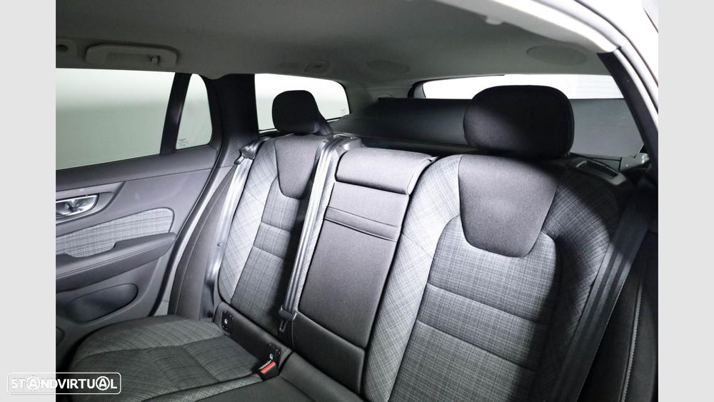 Volvo V60 2.0 T6 AWD TE Core - 19