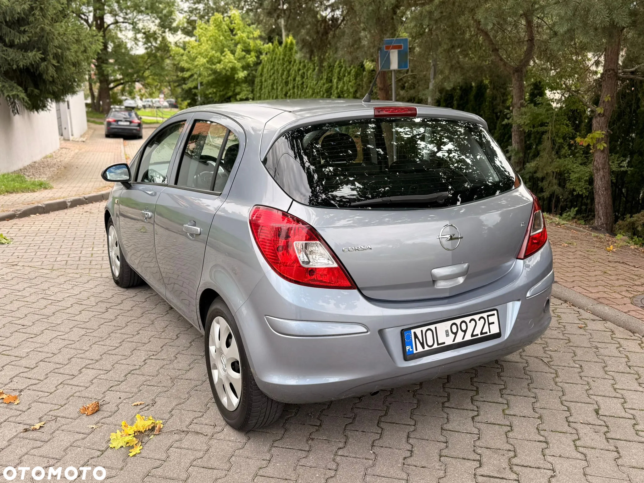 Opel Corsa 1.2 16V Enjoy - 4