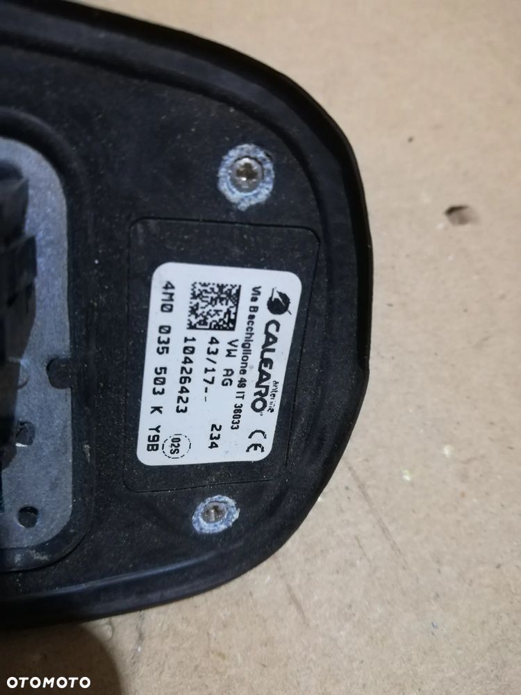 ANTENA DACHOWA GPS DO AUDI A5 8W A4 B9 Q7 Q8 4M0035503K - 2