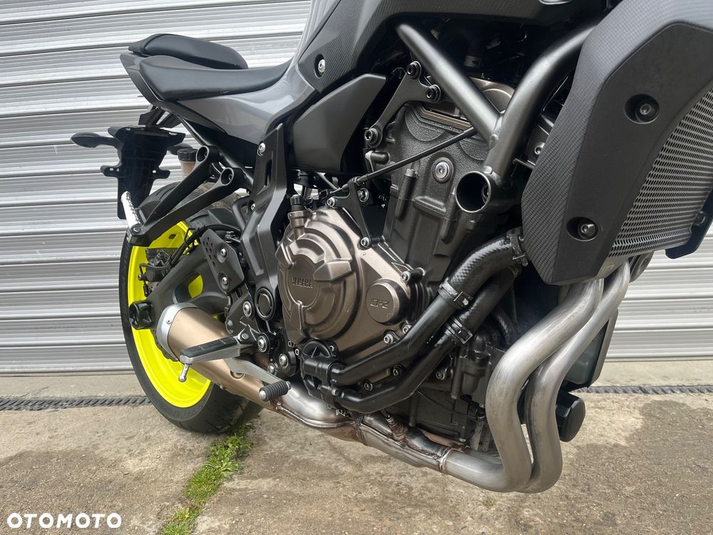 Yamaha MT - 24