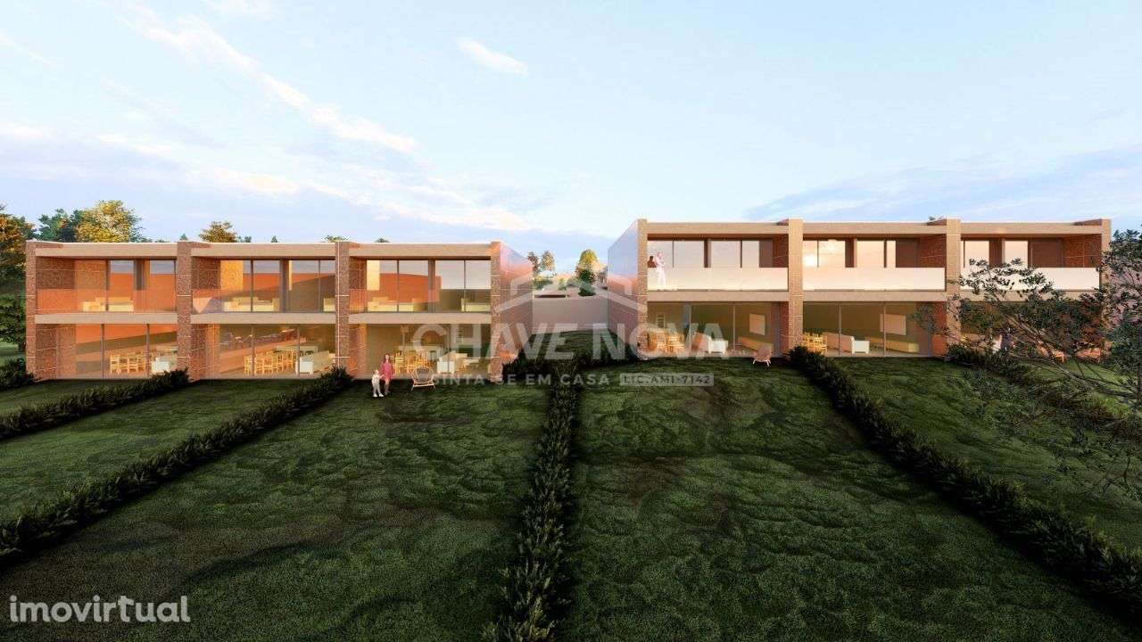 Lote de Terreno p/ 6 Moradias em Valadares - Grande imagem: 3/4