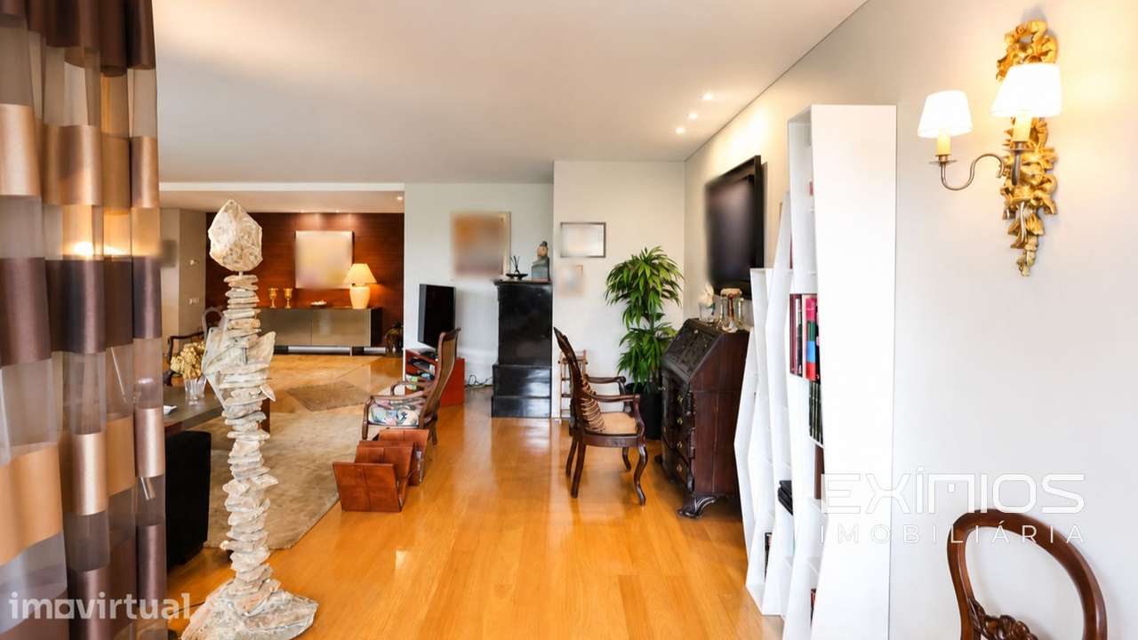 Apartamento T4 com garagem, no centro de Vila do Conde - Grande imagem: 4/32