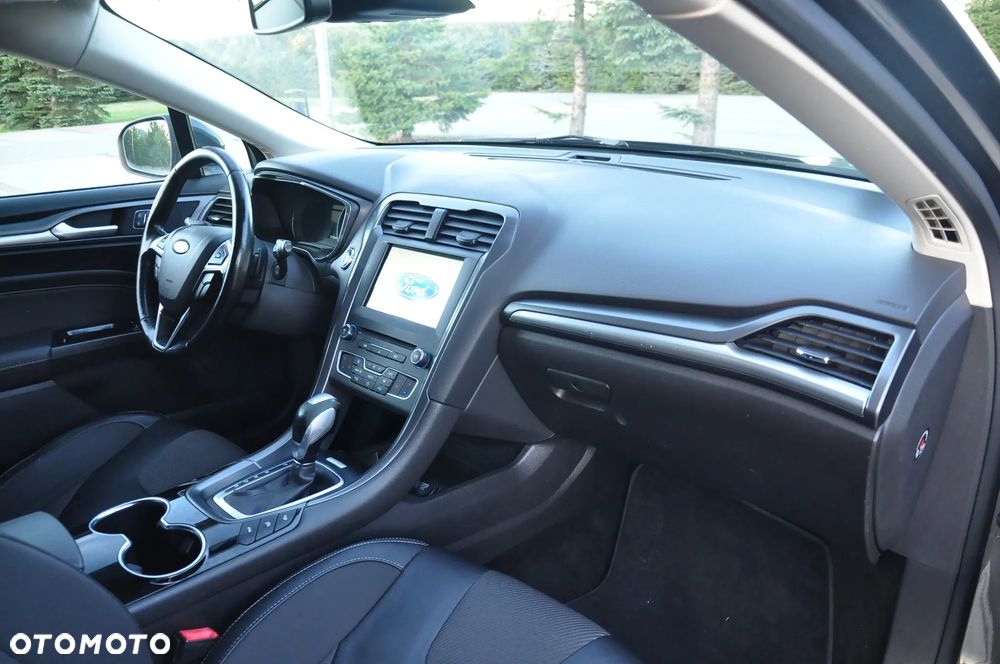 Ford Mondeo 2.0 EcoBlue Titanium - 29