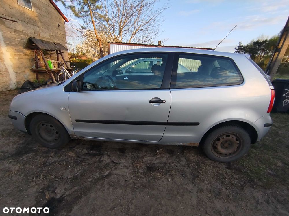 Volkswagen Polo - 4