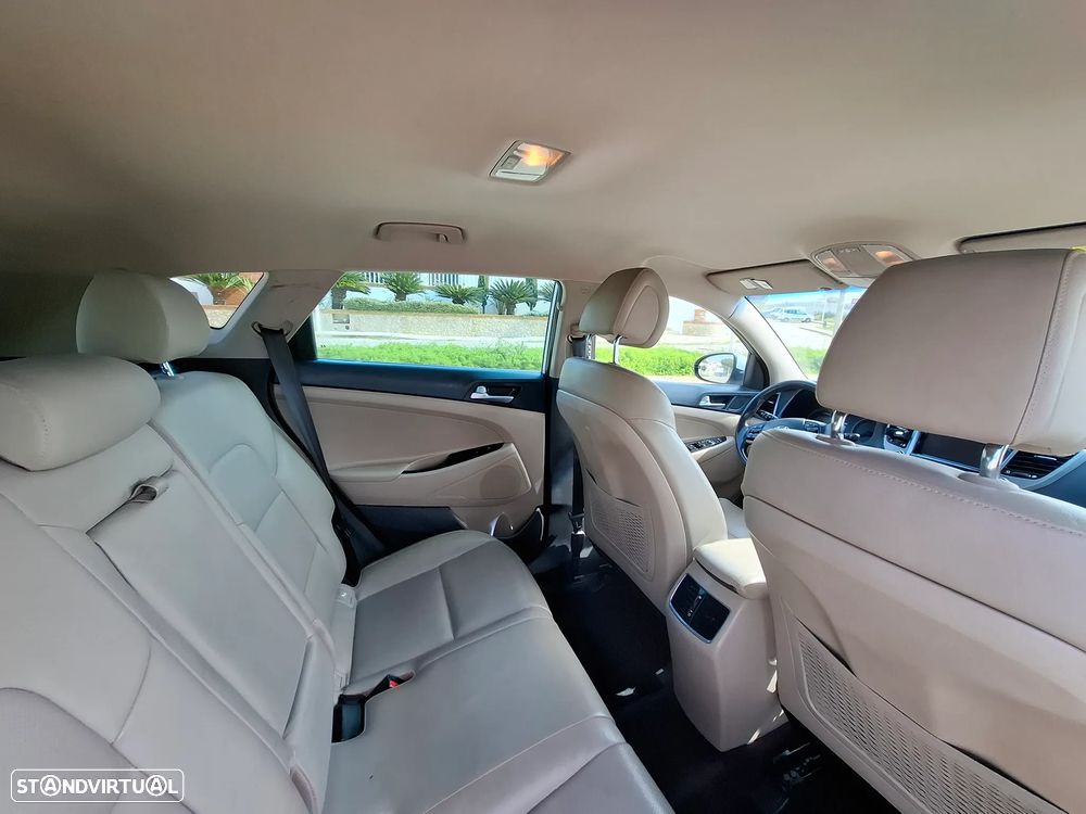 Hyundai Tucson 1.7 CRDi Executive - 13