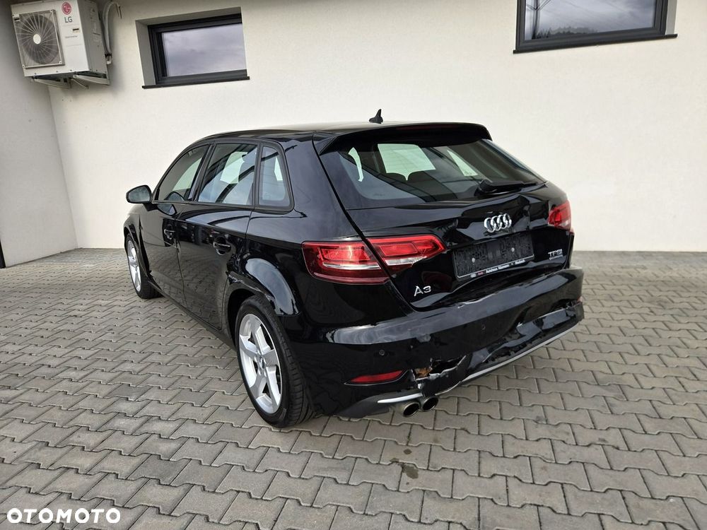 Audi A3 Sportback - 4