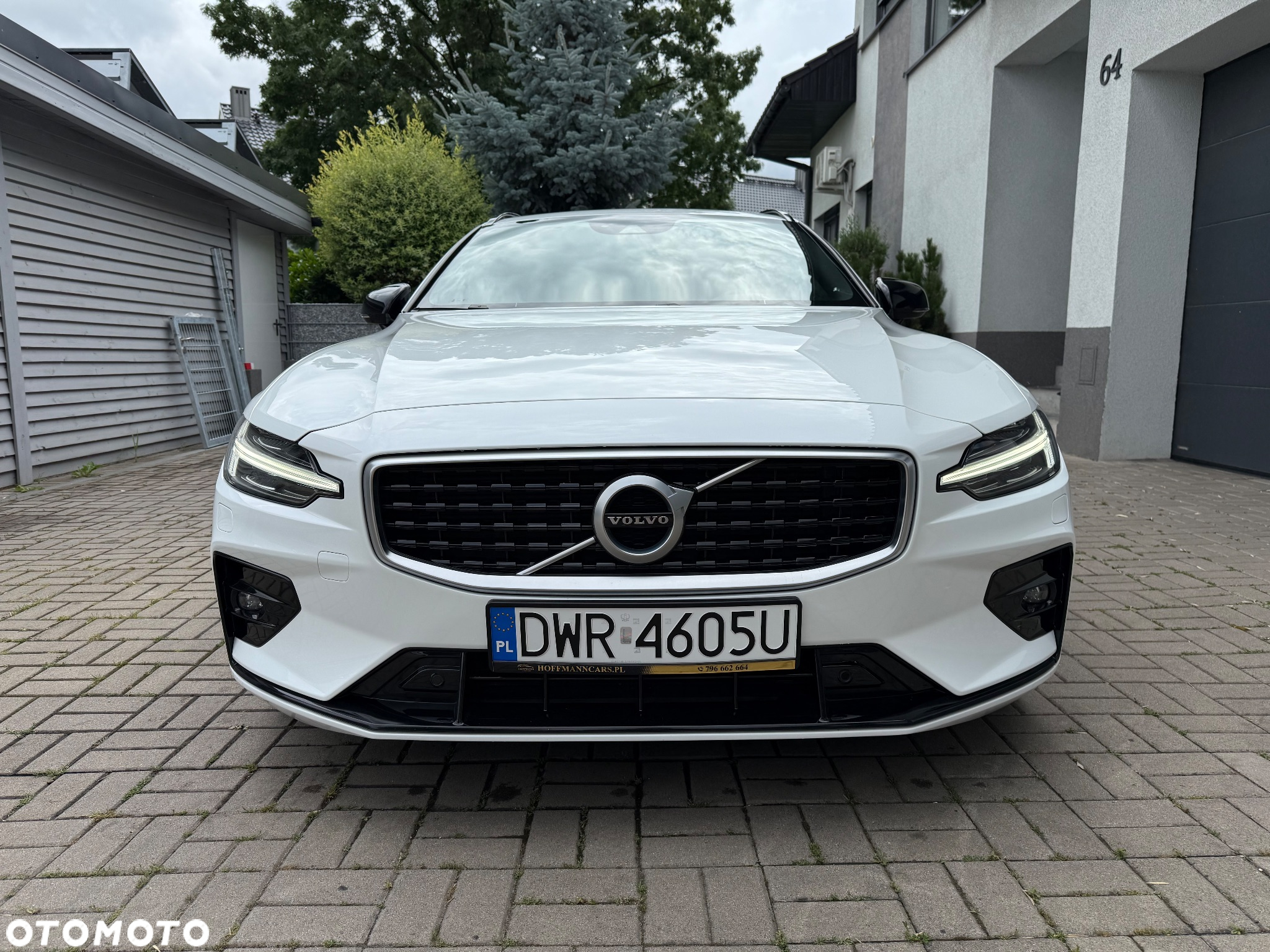 Volvo V60 D3 Drive-E R-Design Momentum - 10