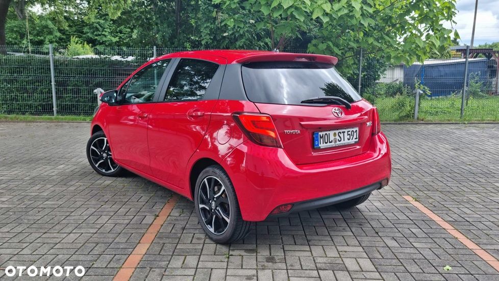 Toyota Yaris 1.33 Premium - 6