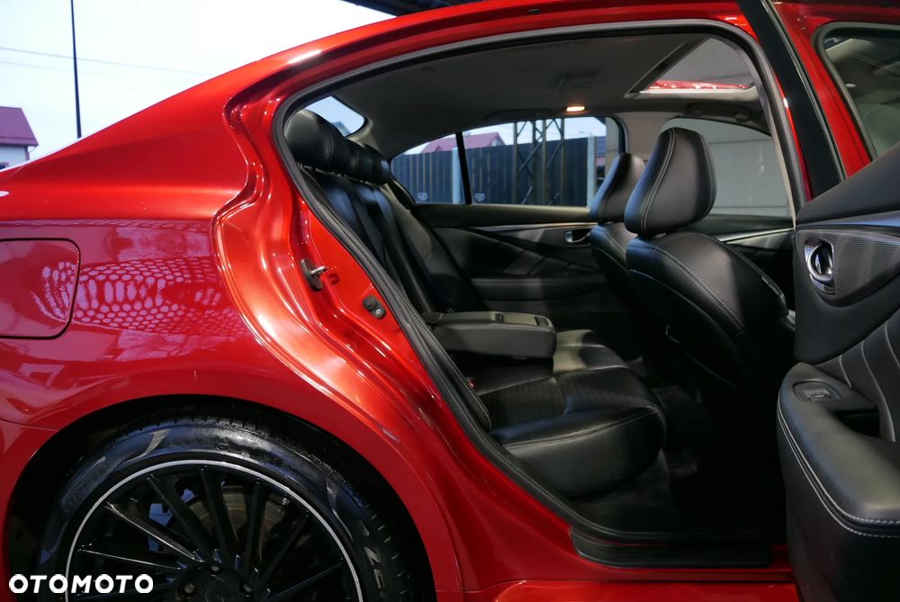 Infiniti Q50 - 11