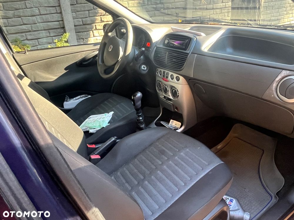 Fiat Punto - 2
