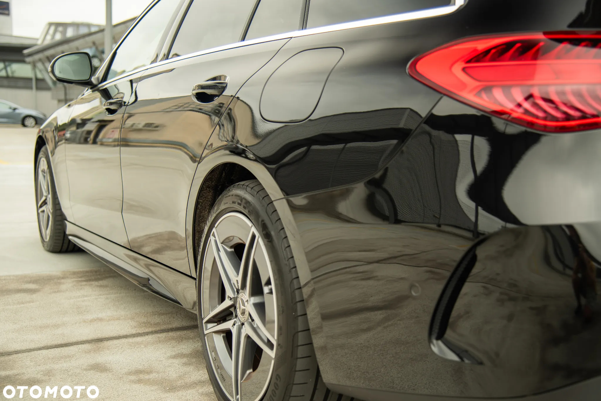 Mercedes-Benz Klasa C 300 e 9G-TRONIC Edition AMG Line - 15